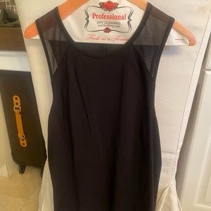 Lululemon black tank nwot size 6